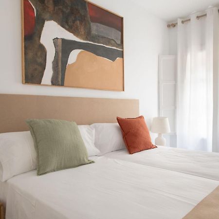 Magno Apartments Gonzalez Cuadrado Севилья Экстерьер фото